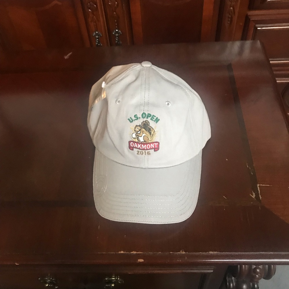 NEW  HAT OAKAMONT